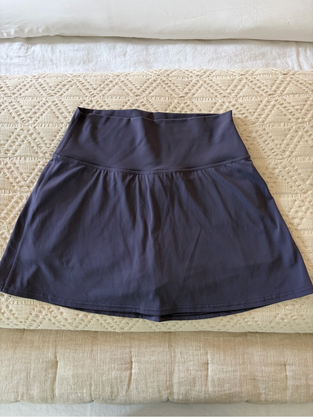 NWOT Lululemon skirt:  size 8